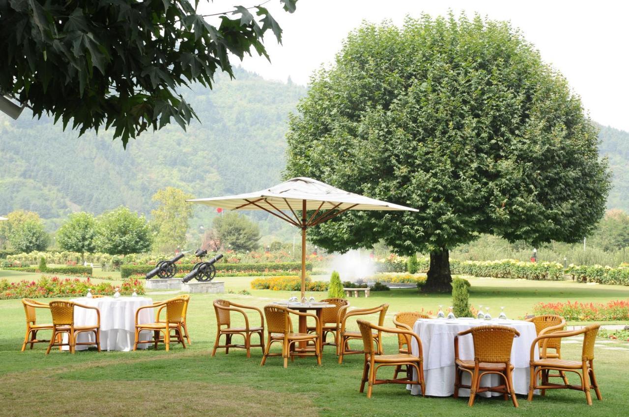 The Lalit Grand Palace Srinagar Exterior foto